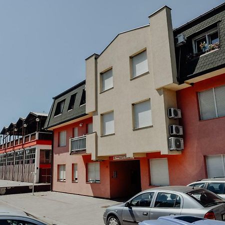 Apartman M5 Джяково Екстер'єр фото