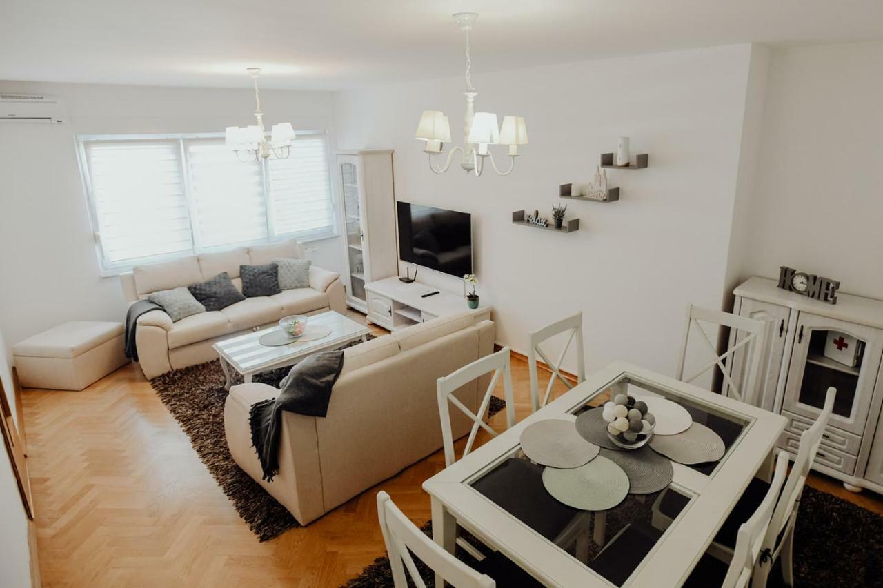 Apartman M5 Джяково Екстер'єр фото