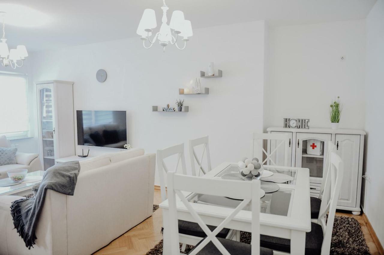 Apartman M5 Джяково Екстер'єр фото
